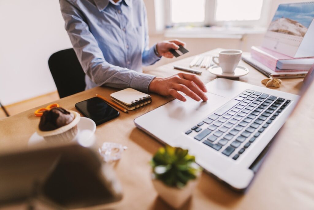 HP ZBook Firefly 14 G11 AMD nie jest laptopem dla każdego